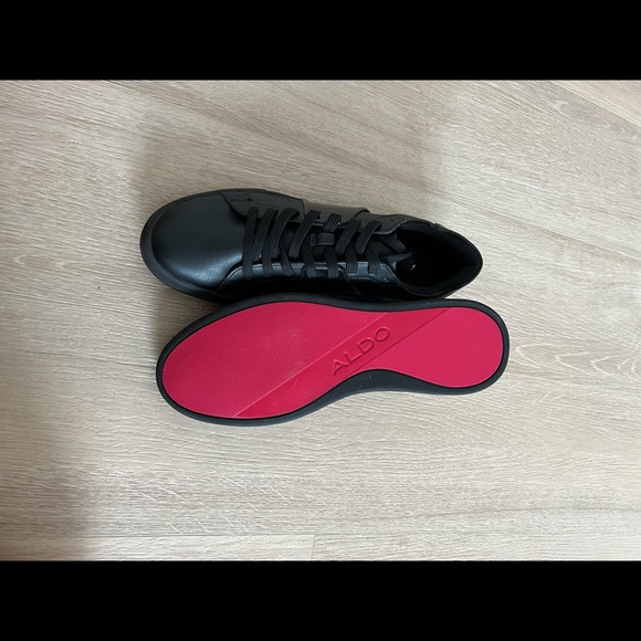 NEVER WORN Aldo Black Sneakers Size 9.5 - Picture 4 of 5